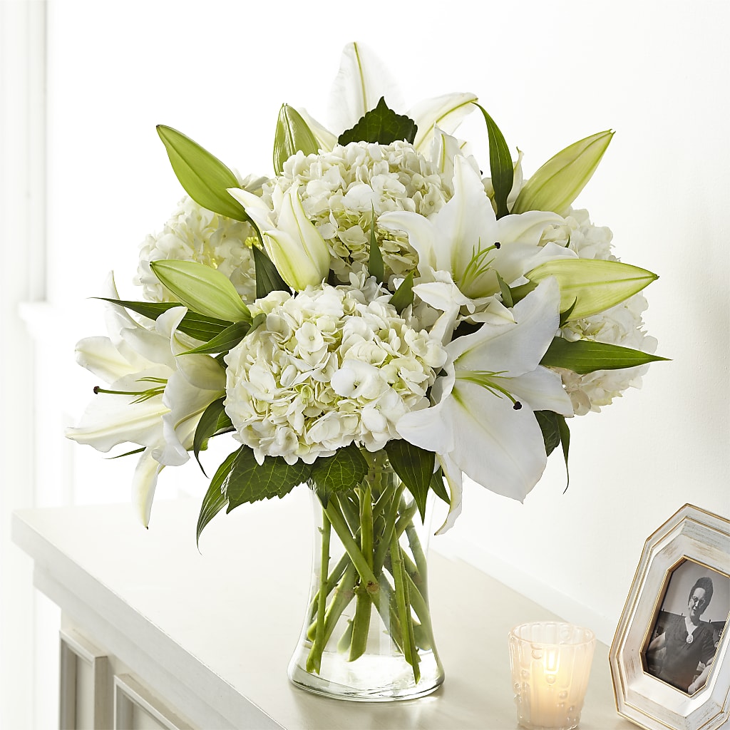 Compassionate Lily Bouquet – Carrs, Bellevue WA