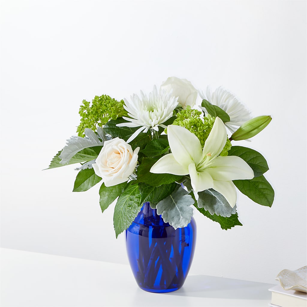 Snowy Dreams Bouquet – Carrs, Bellevue WA