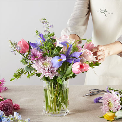 Pastel Tradition - A Florist Original –  Carrs, Bellevue WA