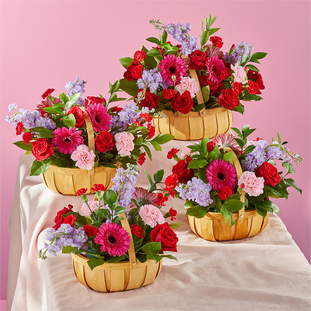 Pink Picnic Basket –  Carrs, Bellevue WA